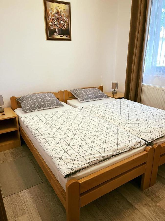 Appartamento Turul -Kuca Za Odmor- Korod Esterno foto