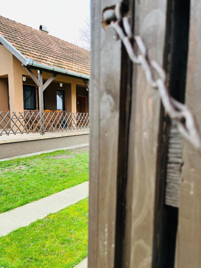 Appartamento Turul -Kuca Za Odmor- Korod Esterno foto